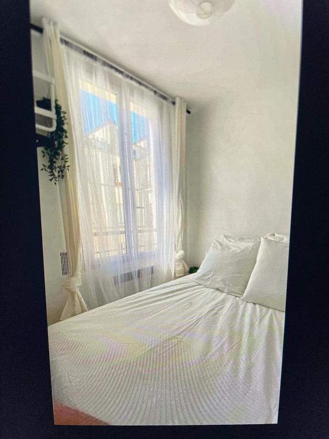 Cute One Bedroom In Le Marais Paris Exterior foto